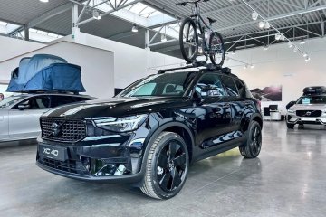 Volvo XC40 B4 Plus Black Edition
