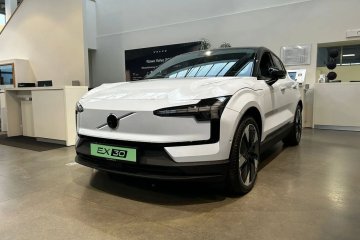 Volvo EX30 Twin Motor Performance (428KM) Ultra